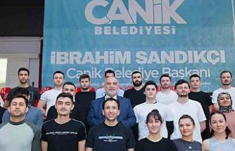 Canik Belediyesi gençleri hedeflerine taşıyor