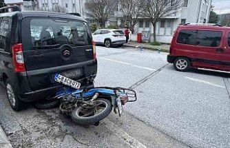 Çarpmamak için kaçtı, başka araca çarptıı