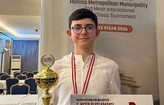 Çeşme Belediyesporlu Ali Arda Eracar’dan, Satranç Turnuvası’nda şampiyonluk