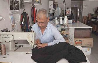 Çırak bulunamayan terzilikte yarım asrı geride bıraktı