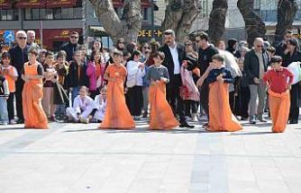 Çocuk şenliği Sinop’ta renkli görüntülere sahne oldu