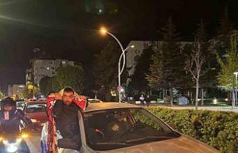 Çorum’da Galatasaray taraftarları derbi galibiyetini kutladı