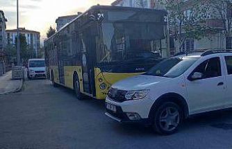 Çorum’da halk otobüsü ile otomobil çarpıştı: 4 yaralı