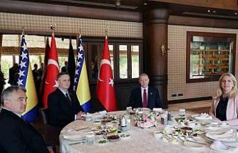 Cumhurbaşkanı Erdoğan Bosna Hersek Devlet Başkanlığı Konseyi üyeleriyle bir araya geldi