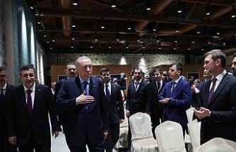 Cumhurbaşkanı Erdoğan: "İmalatçı ihracatçılarımızda vergiyi yüzde 9’a indiriyoruz"