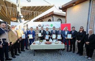 Damak çatlatan tepsi kebabıyla birlikte yöreye özgü 7 lezzet tescillendi