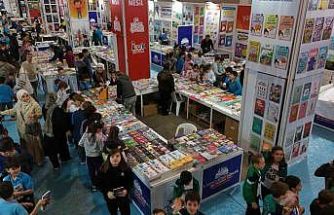 Darıca 5. Kitap Fuarı’nı binlerce kişi ziyaret etti
