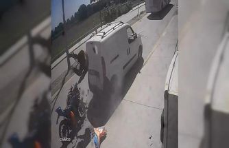 Datça’da park halindeki araca çarpan motosiklet sürücüsü yaralandı