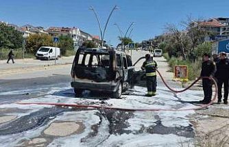 Datça’da ticari araç küle döndü