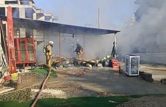 Defne’de iş yeri alevlere teslim oldu