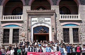 Denizli Büyükşehirden "Ata’ya Saygı Gezisi"