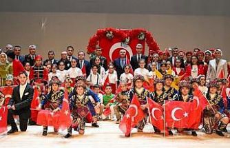 Denizli’de geleceğin teminatı çocuklar sahne aldı