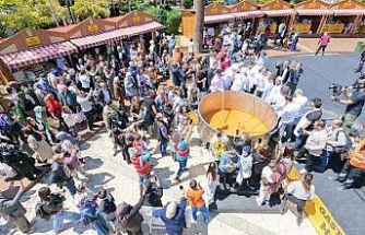 Dev tencereden 5 bin kişiye çorba