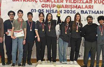 Diyarbakırlı öğrencilerden satrançta çifte zafer