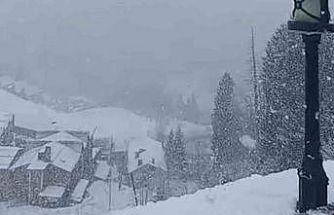 Dünyaca ünlü Ayder Yaylası’nda kar etkisini sürdürüyor