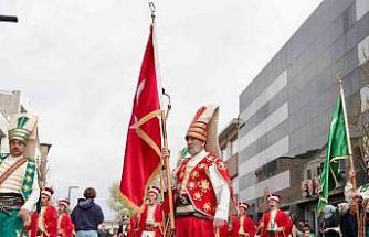 Düzce’de mehter takımının gösterisine vatandaşlardan büyük ilgi