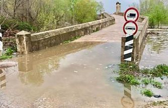 Edirne’de Tunca Nehri taştı: Saraçhane Köprüsü trafiğe kapandı
