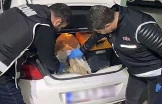 Edirne’de yurt dışına kaçırılmak istenen 2 bin yıllık heykel ele geçirildi