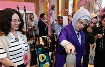Emine Erdoğan, TOGEM-DER’in geleneksel "Cemre Çarşısı"nın açılışına katıldı