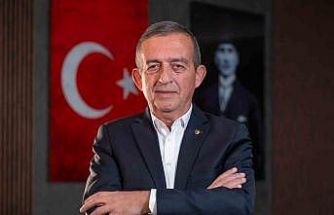 Erzincan TSO Başkanı Tanoğlu: "23 Nisan millet egemenliğinin simgesidir"