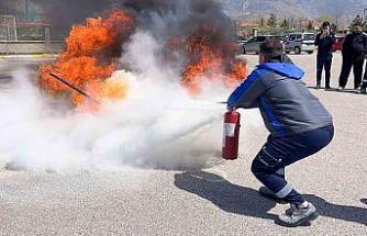 Erzincan’da itfaiyeden kurum personeline yangın eğitimi