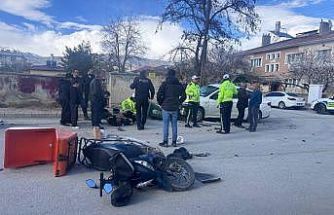 Erzincan’da otomobil ile motosiklet çarpıştı: 1 yaralı