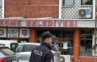 Eşme’da Başkan Tozan, eşi ve 3 şüpheliye irtikap gözaltısı