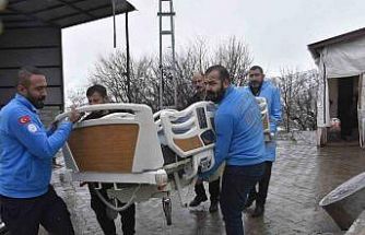 Evde bakım hastasına ortopedik yatak hediyesi