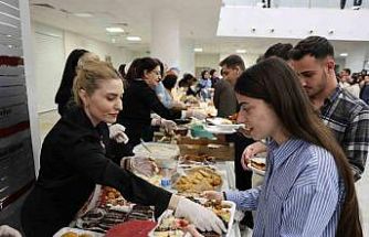 Fırat Üniversitesi’nde sınav öncesi öğrencilere 150 çeşit ev yemeği ikram edildi