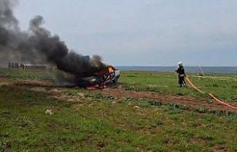 Gaz kaçağı bulunan otomobil alevlere teslim oldu