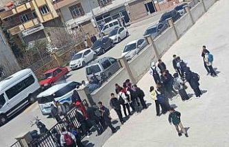Gaziantep’te lise önünde kurusıkı tabancalı saldırı paniği