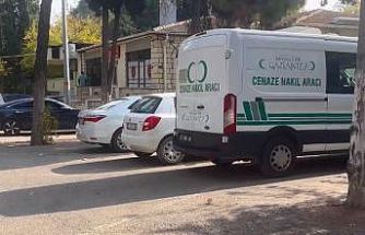 Gaziantep’te otomobil tıra arkadan çarptı: Baba-oğul hayatını kaybetti