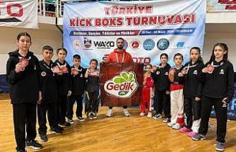 Gedik Piliç’in desteğiyle gelen büyük başarı: Türkiye Kickboks Şampiyonası 10 madalya