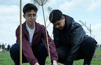 Geleceğe nefes olacak 2 bin fidan toprakla buluştu