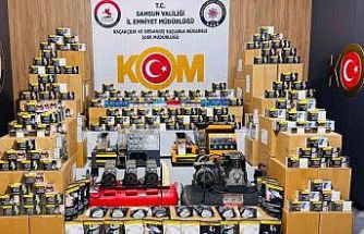 Gizli bölmeli kaçak tütün operasyonu