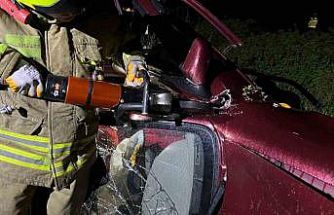 Gönen’de meydana gelen kazada araçta sıkışan şahıs kurtarıldı
