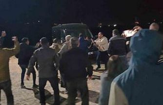 Gülistan Doku soruşturmasında Tunceli Adliyesi önünde arbede