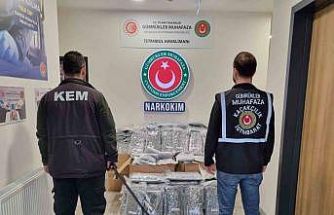 Gümrükler Muhafaza ekipleri piyasa değeri 378 milyon olan 420 kilo uyuşturucu madde yakaladı