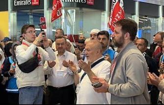 Hac kafilesi İstanbul Havalimanı’ndan kutsal topraklara dualarla uğurlandı