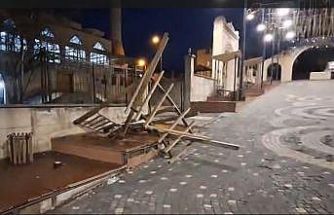 Hakkari’de kamelyalar tahrip edildi