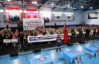 Halk Oyunları Şampiyonası Buldan’da renkli görüntülere sahne oldu