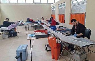 Hisarcık’ta kan bağışı kampanyasına velilerden yoğun destek