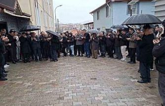 Hisarcık’tan 21 kişilik umre kafilesi dualarla uğurlandı