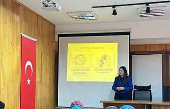 Hitit Üniversitesi Bilim Kafe’de otizm ve beslenme konuşuldu