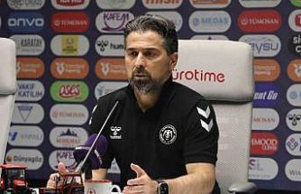 İlhan Palut: "Momentumu yakalamışken bırakmayalım"