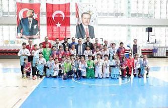 İlkokullar futsal finalinde karşılaştı