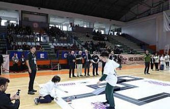 İnegöl’ün mucitleri robotlarını yarıştırdı