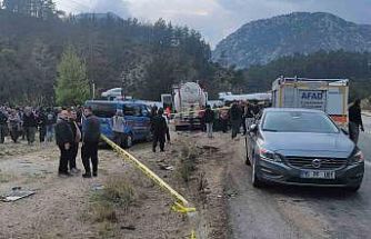 İş dönüşü yaşanan ve 7 kişinin hayatını kaybettiği feci kaza sonrası yol trafiğe açıldı