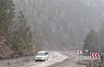 Karabük’ün yüksek kesimlerinde kar yağışı yeniden başladı