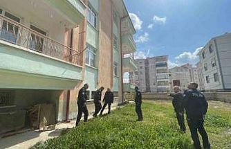 Karaman’da pencereden düşen 3 yaşındaki çocuk yaralandı